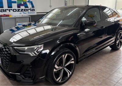 Lucidatura e ripristino Audi nera presso TFA Carrozzeria